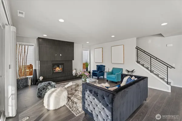 $1,598,000 | 21713 Southeast 256th Place, Maple Valley, WA 98038