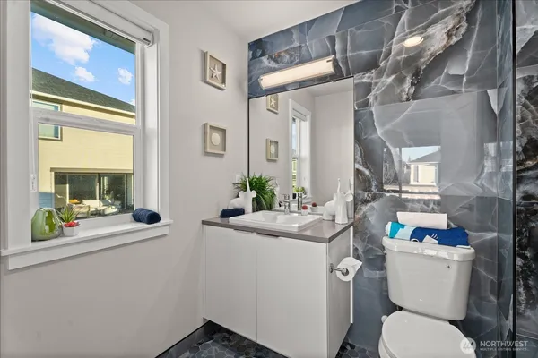 $1,598,000 | 21713 Southeast 256th Place, Maple Valley, WA 98038