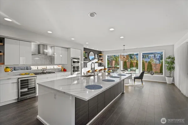 $1,598,000 | 21713 Southeast 256th Place, Maple Valley, WA 98038