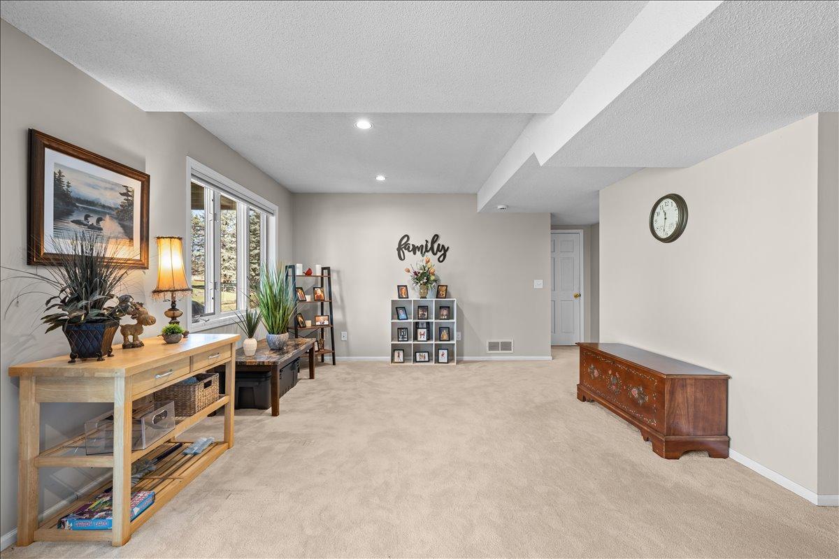 139 Ridge Way Mahtomedi, MN 55115 - Photo 25 of 32