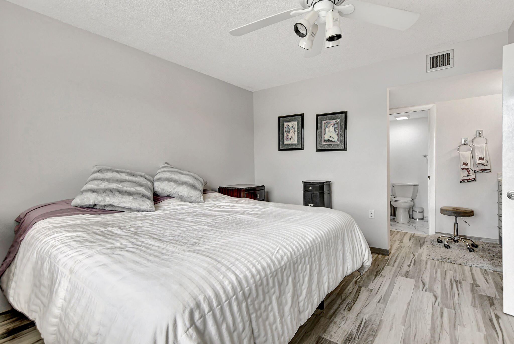 6025 Balboa Circle, Unit 304 Boca Raton, FL 33433 - Photo 21 of 42 33-web-or-mls-54_21_dsc_0991