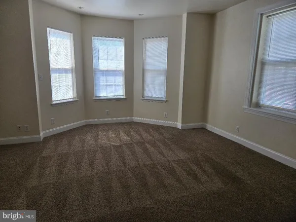 $1,000 | 1339-39 72nd Avenue, Philadelphia, PA 19126