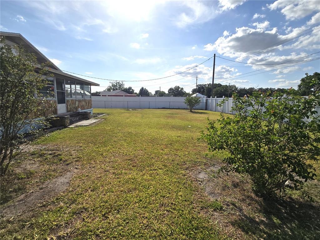 3101 Medulla Road Plant City, FL 33566 - Photo 14 of 83 a view of a lake with a city