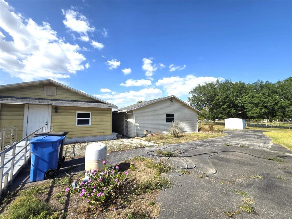 3101 Medulla Road Plant City, FL 33566 - Photo 47 of 83 a house view with a outdoor space