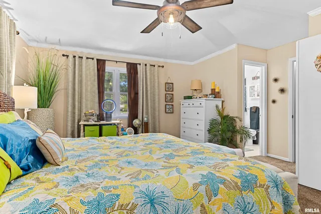 $315,000 | 1001 West Burnside Drive, Peoria, IL 61614