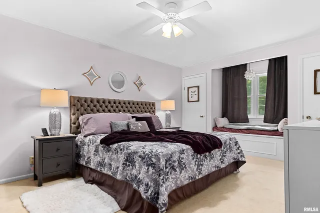 $315,000 | 1001 West Burnside Drive, Peoria, IL 61614