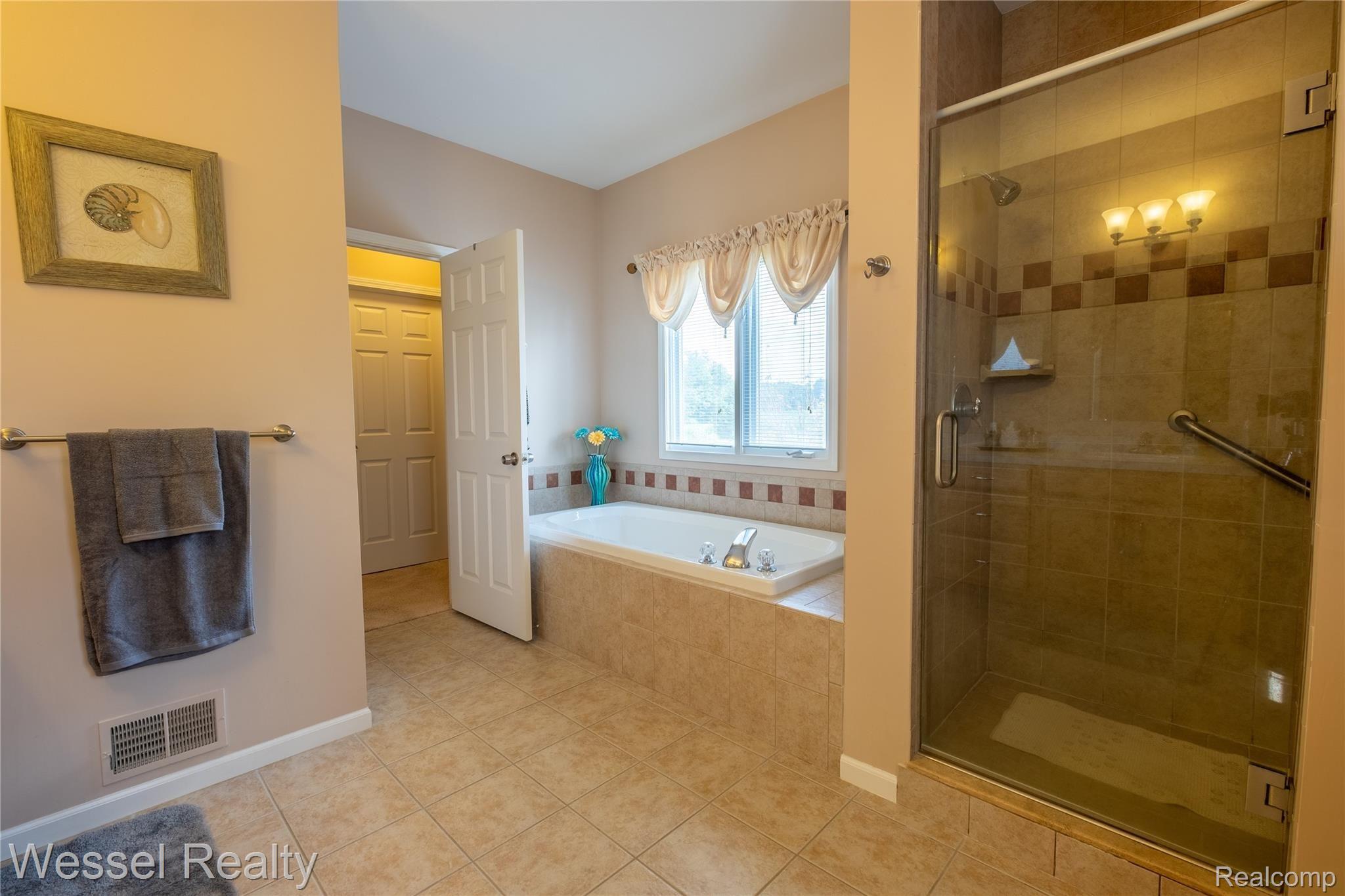 5603 Bishop Road Almont, MI 48003 - Photo 28 of 40 E Dryden-219.jpg