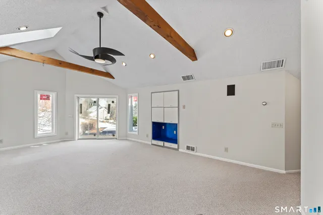 $699,000 | 92 Head Of Meadow Road, Newtown, CT 06470