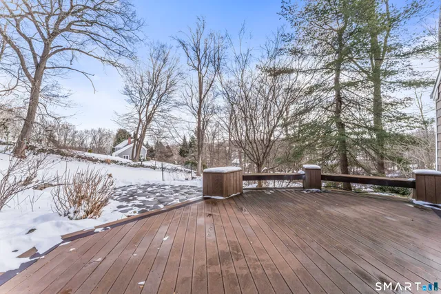 $699,000 | 92 Head Of Meadow Road, Newtown, CT 06470