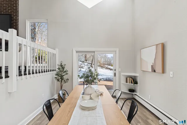 $699,000 | 92 Head Of Meadow Road, Newtown, CT 06470