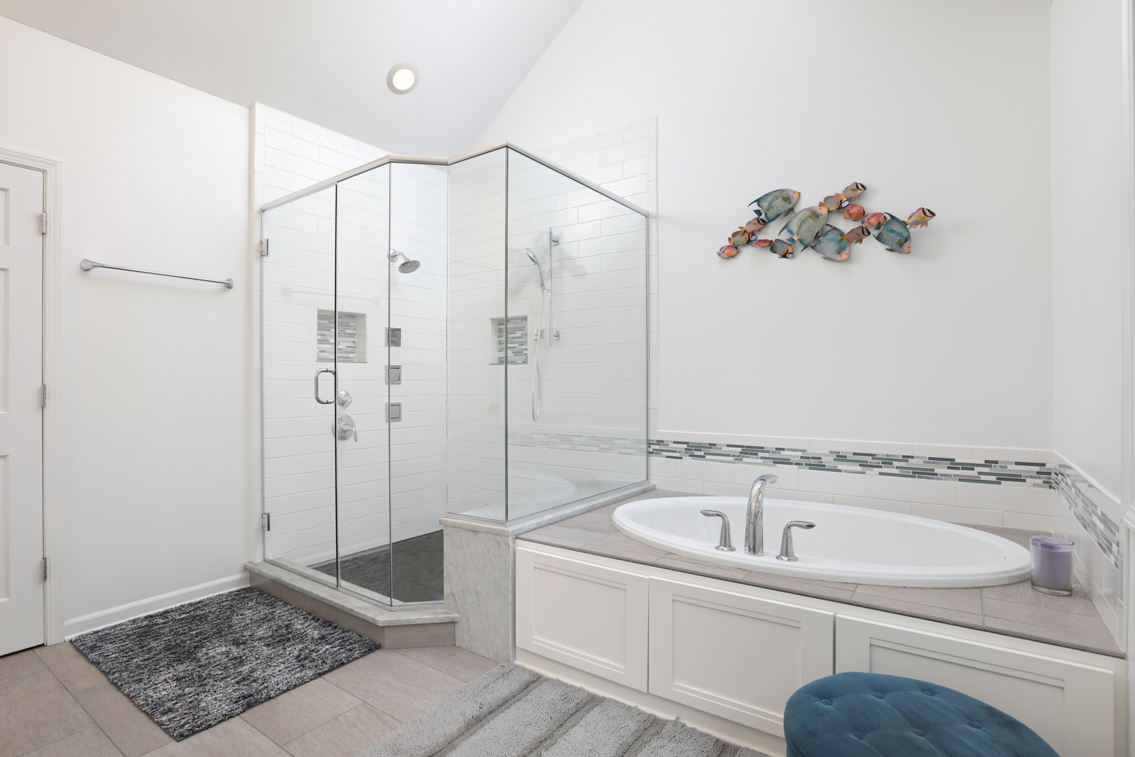 23W250 Hampton Circle Naperville, IL 60540 - Photo 28 of 42 a bathroom with a tub a sink and a shower