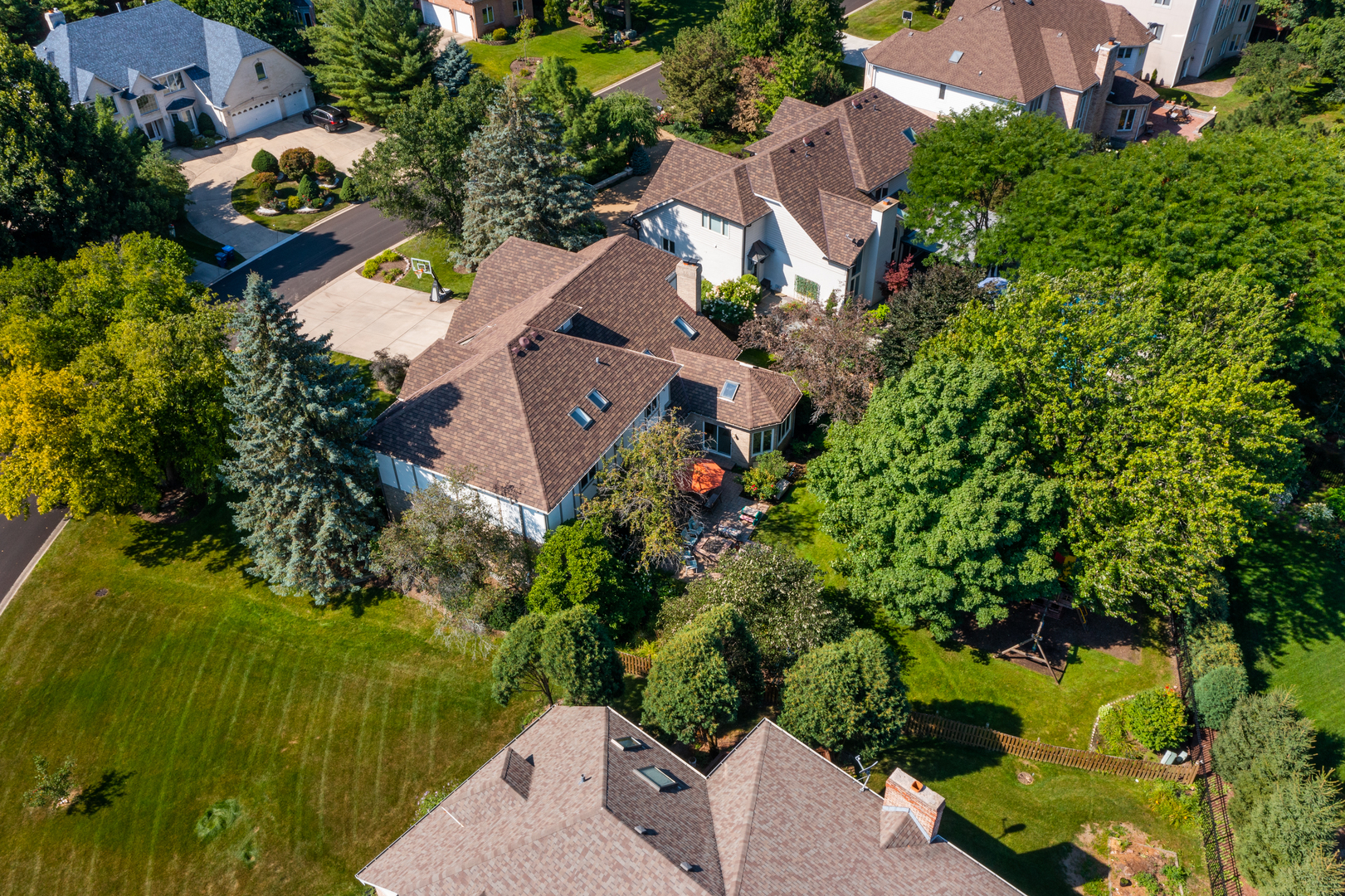 23W250 Hampton Circle Naperville, IL 60540 - Photo 39 of 42 an aerial view of multiple house