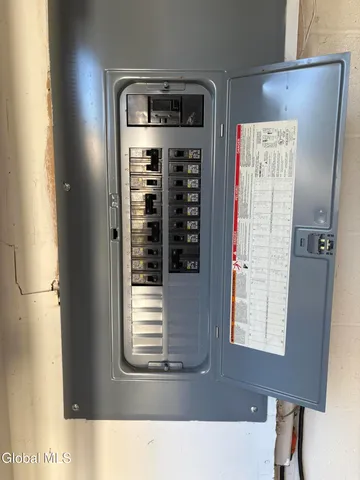 $289,999 | 84 Stoney Creek Drive, Clifton Park, NY 12065