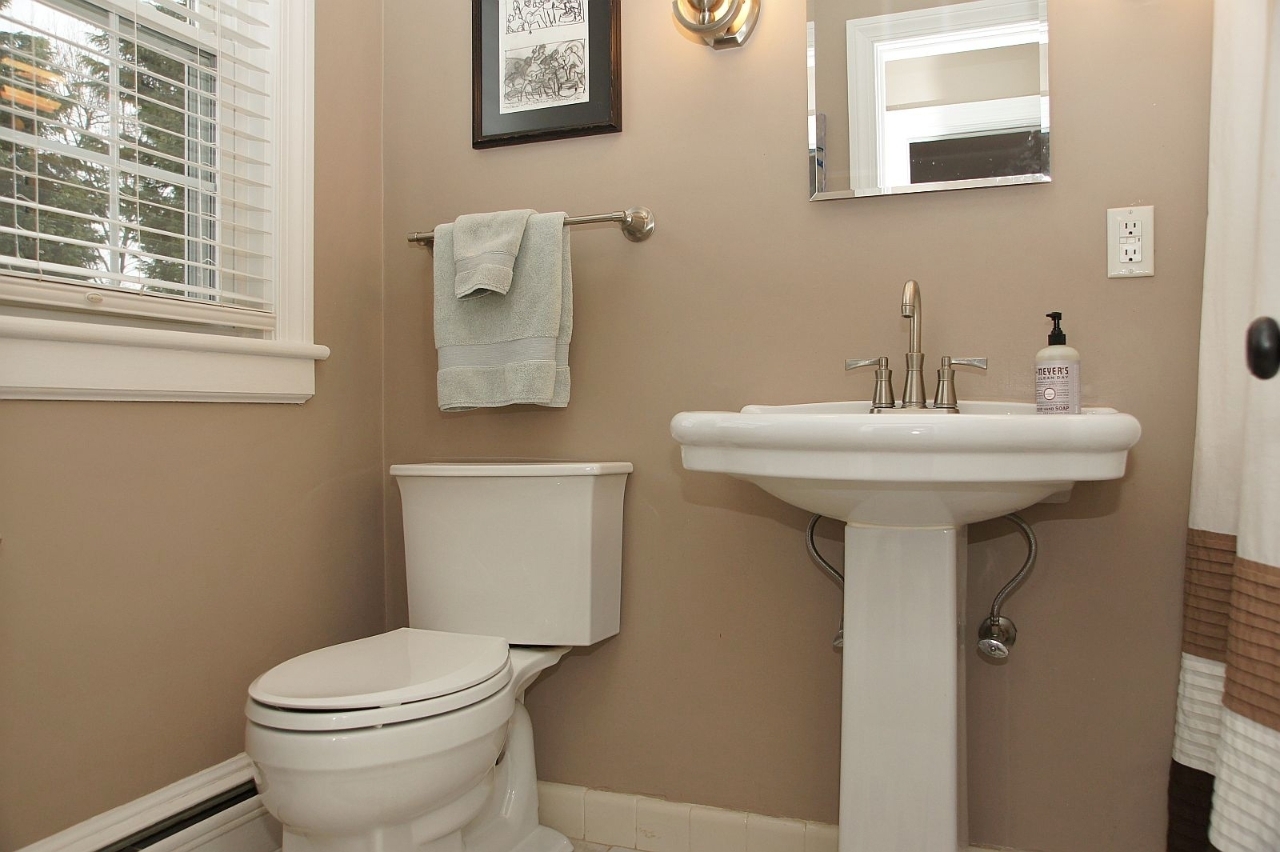 1743 Blair Road Southwest Roanoke, VA 24015 - Photo 17 of 33 First level bathroom