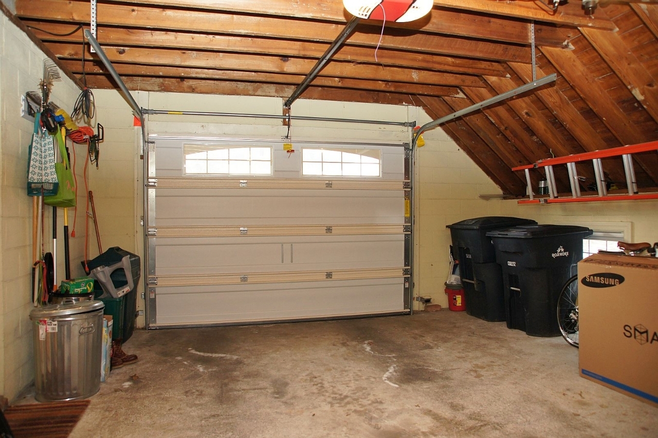 1743 Blair Road Southwest Roanoke, VA 24015 - Photo 18 of 33 Garage