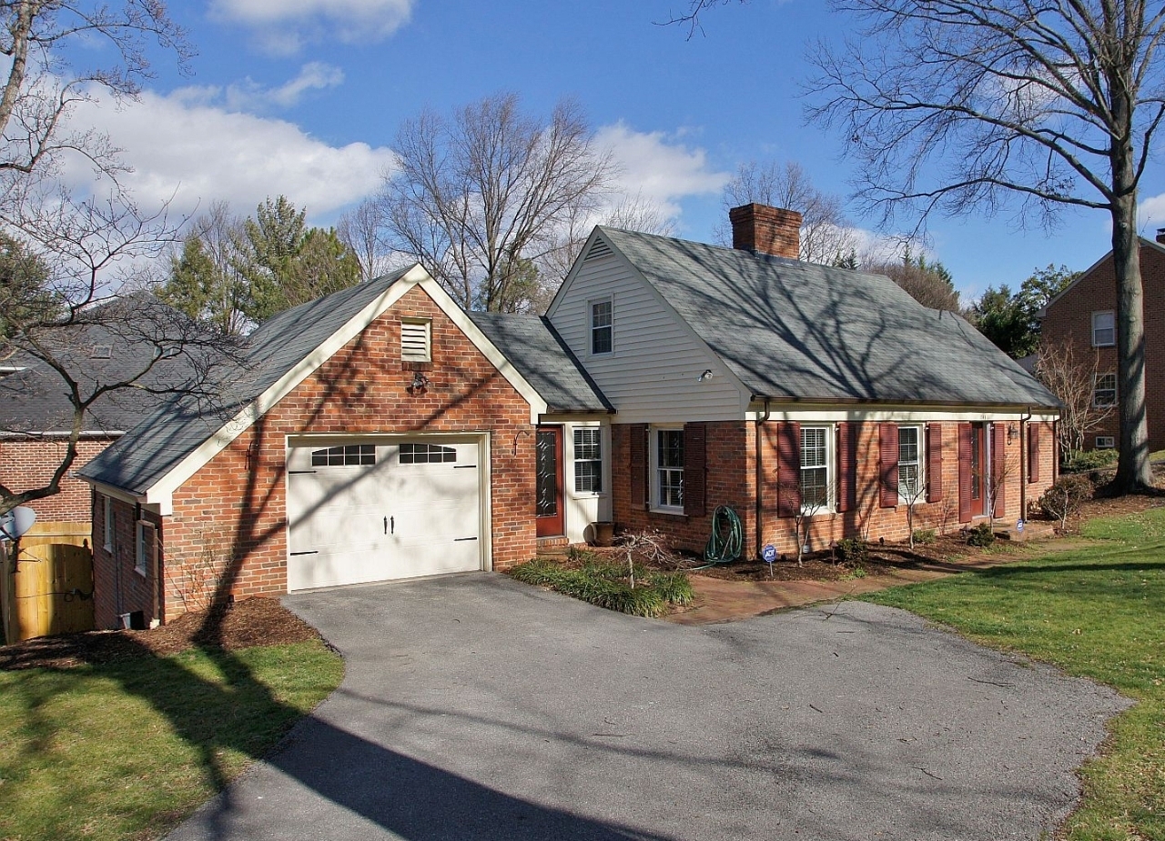 1743 Blair Road Southwest Roanoke, VA 24015 - Photo 3 of 33 Large Driveway