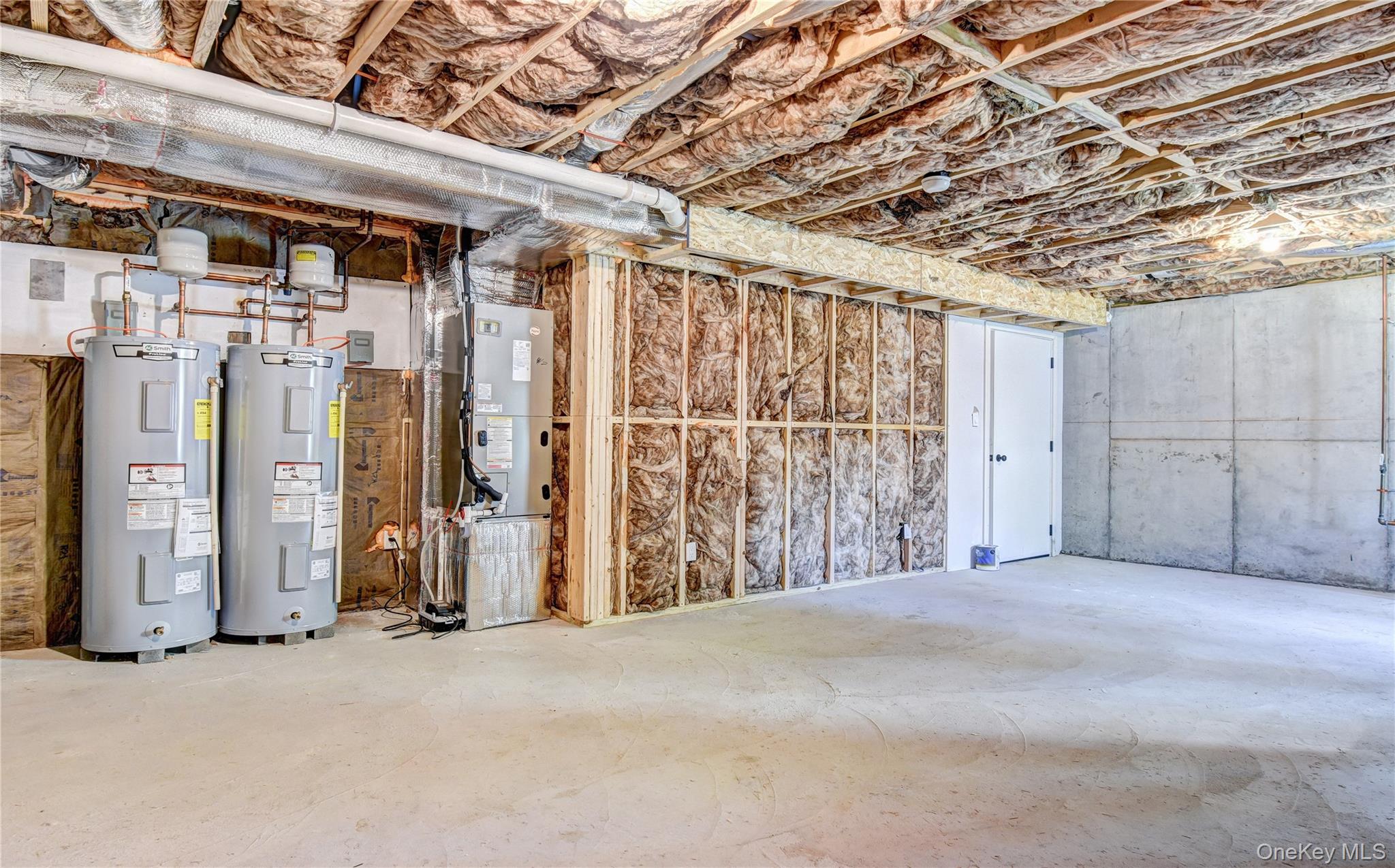 20 Wells Road Newburgh, NY 12550 - Photo 34 of 47 a view of a garage