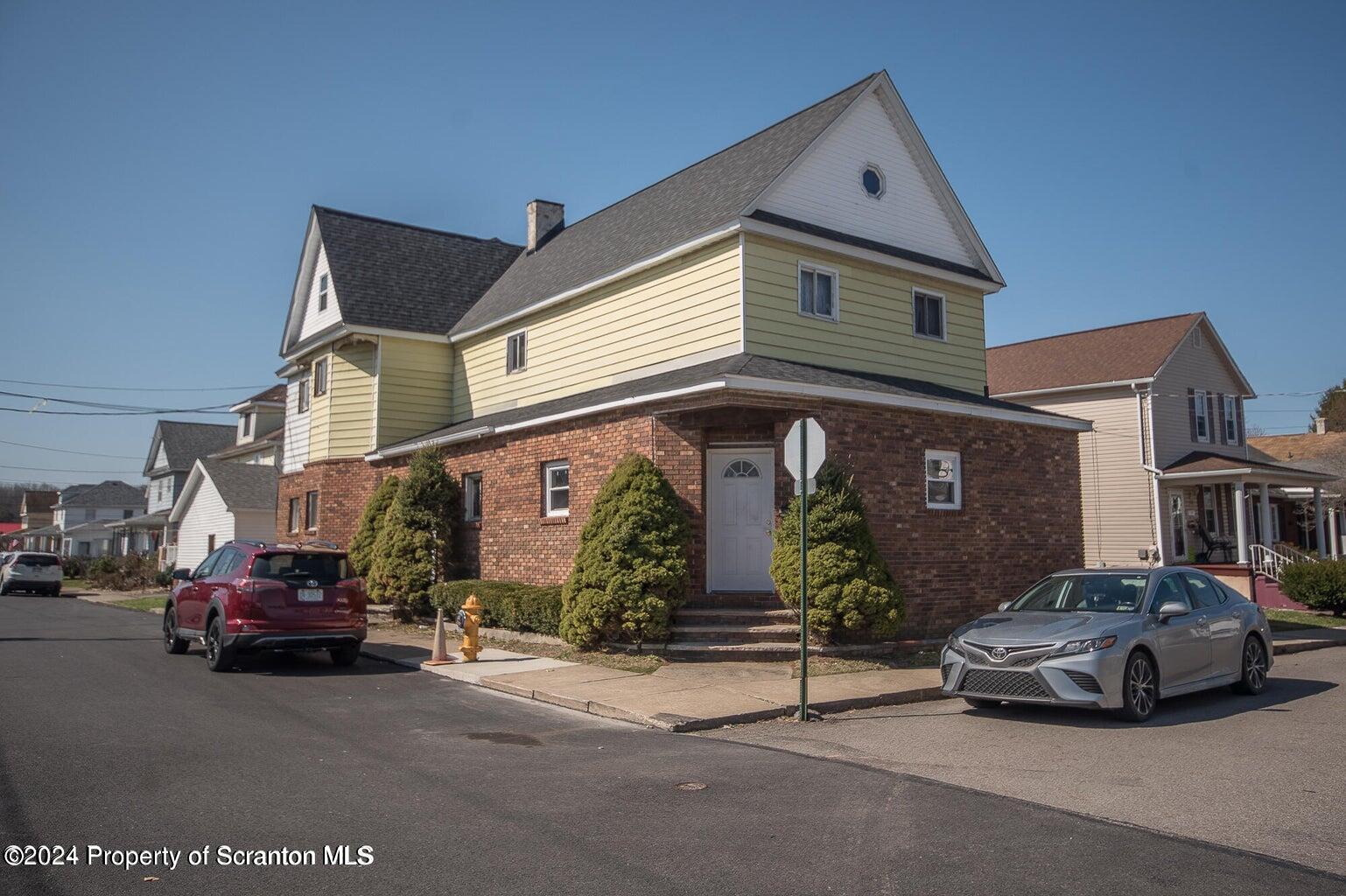 500 4th Avenue, Unit 4 Jessup, PA 18434 - Photo 11 of 13 20240313194030911529000000-o