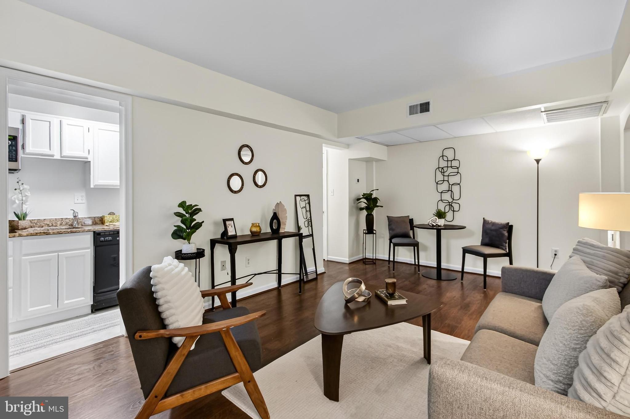 1752 North Rhodes Street, Unit 325 Arlington, VA 22201 - Photo 6 of 15