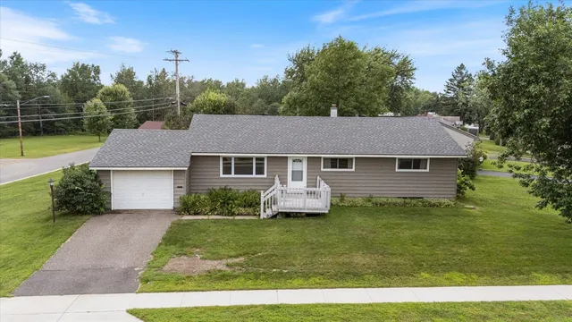 $120,000 | 202 Suffolk Drive, Hoyt Lakes, MN 55750