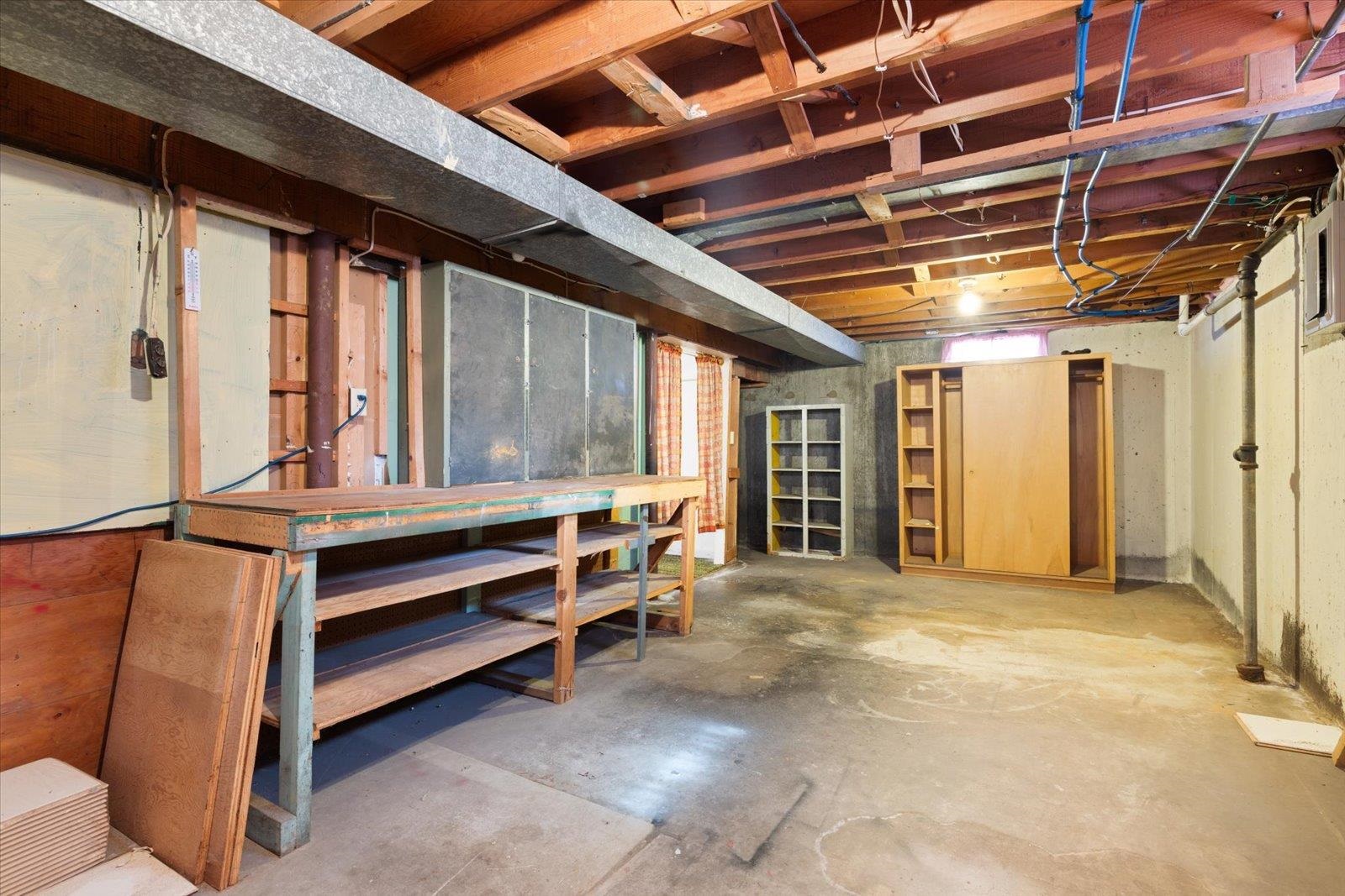 202 Suffolk Drive Hoyt Lakes, MN 55750 - Photo 29 of 33 View of unfinished below grade area