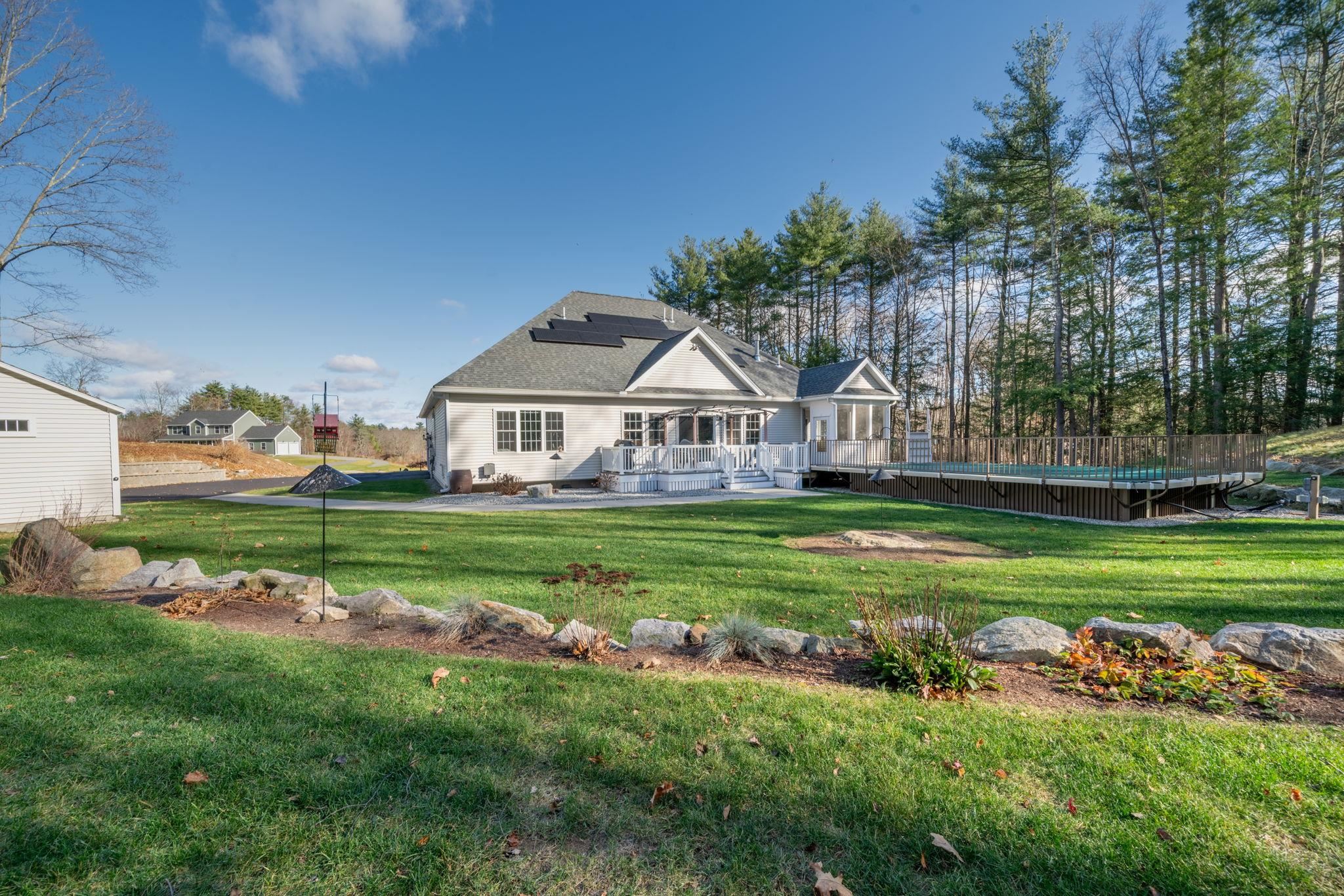 18 Steele Road Derry, NH 03038 - Photo 2 of 57