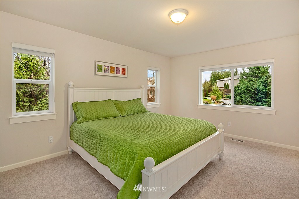 418 Orcas Place Northeast Renton, WA 98059 - Photo 12 of 21