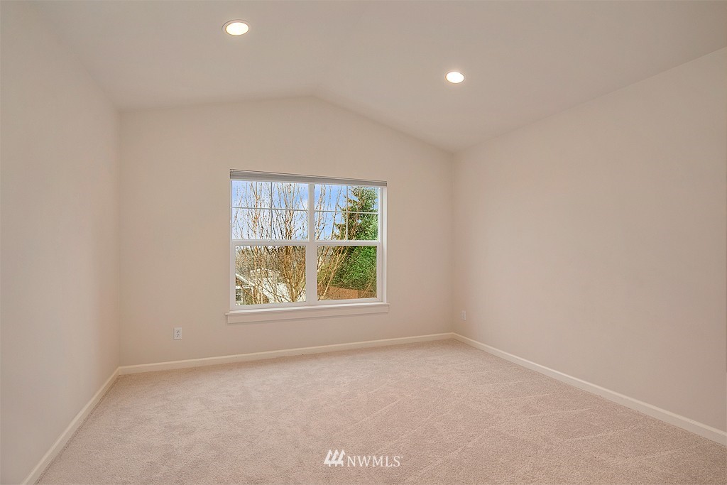 418 Orcas Place Northeast Renton, WA 98059 - Photo 18 of 21