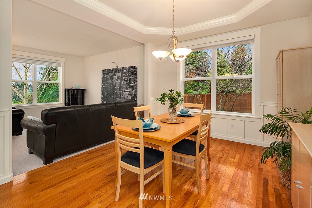418 Orcas Place Northeast Renton, WA 98059 - Photo 4 of 21