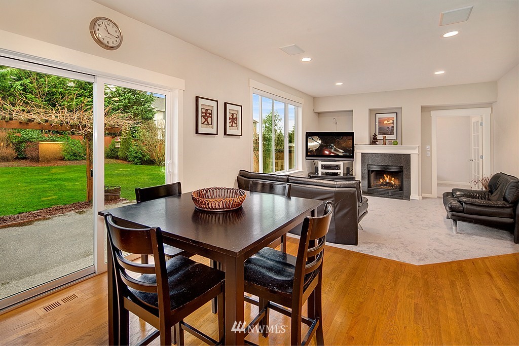 418 Orcas Place Northeast Renton, WA 98059 - Photo 8 of 21