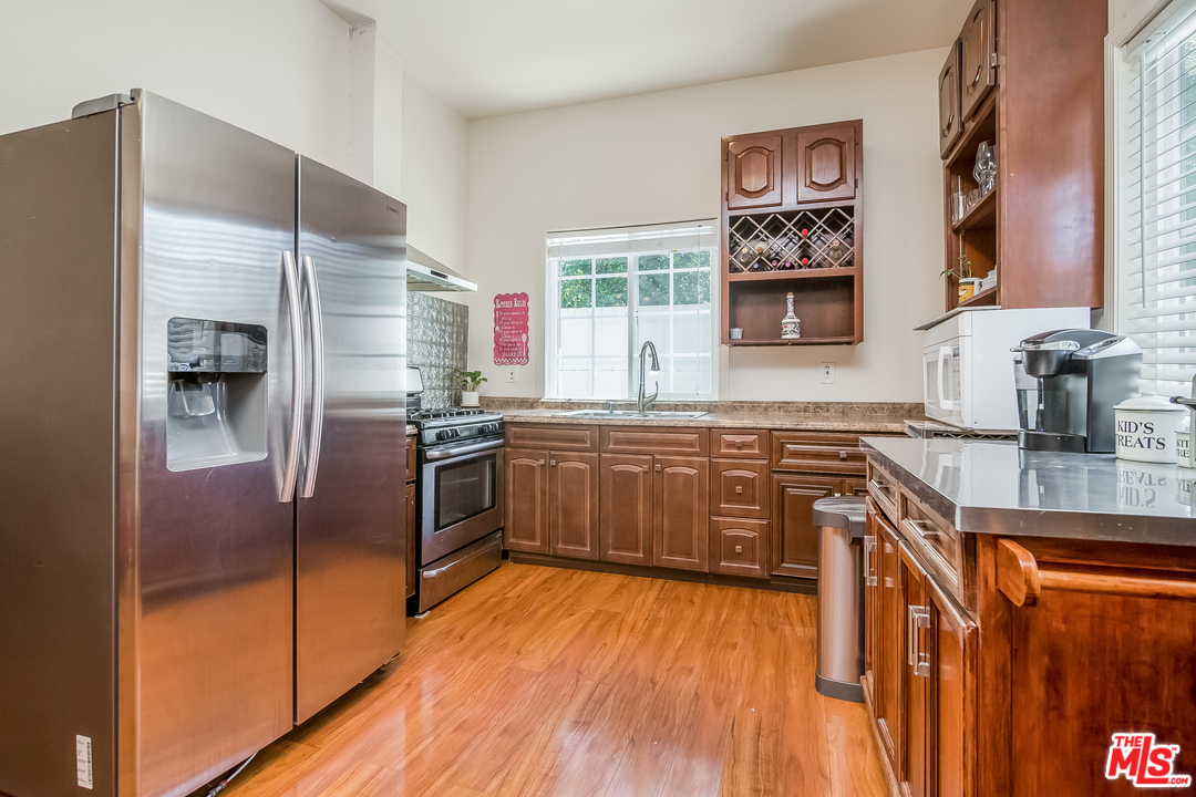 3445 Buckingham Road Los Angeles, CA 90016 - Photo 19 of 46 Gallery Image 19