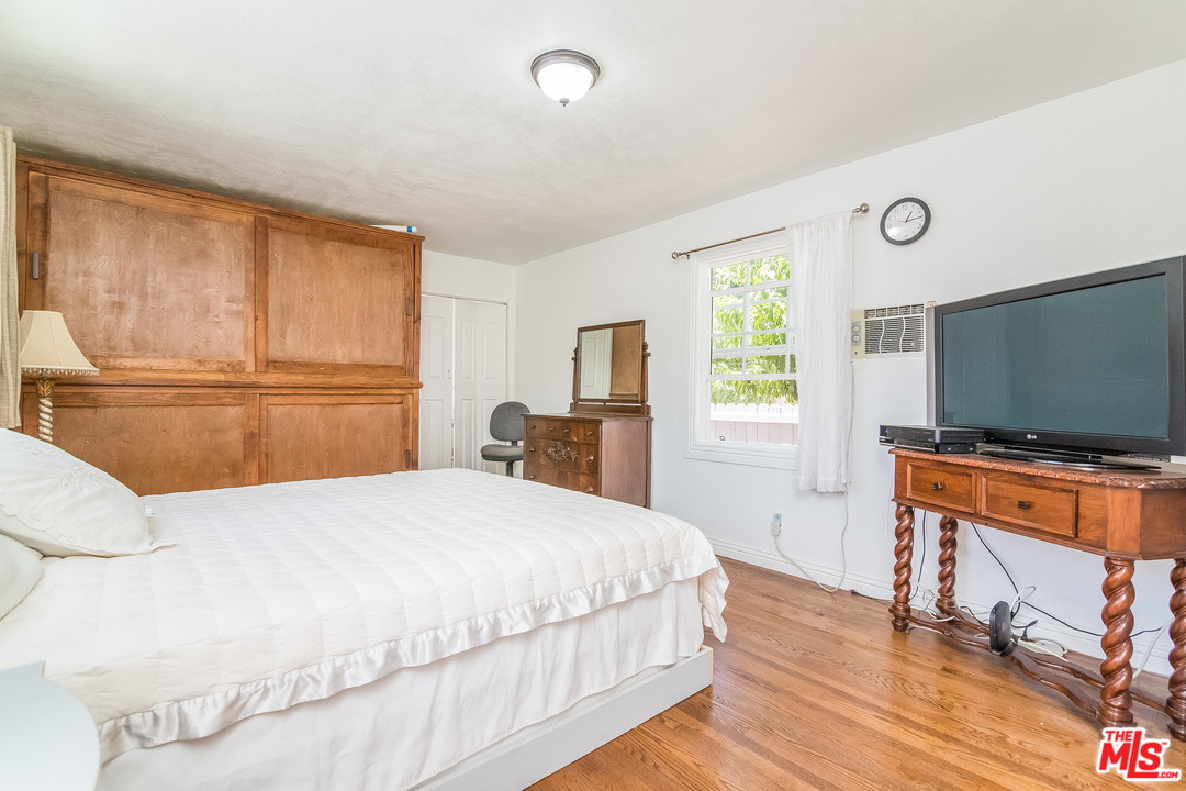 3445 Buckingham Road Los Angeles, CA 90016 - Photo 22 of 46 Gallery Image 22