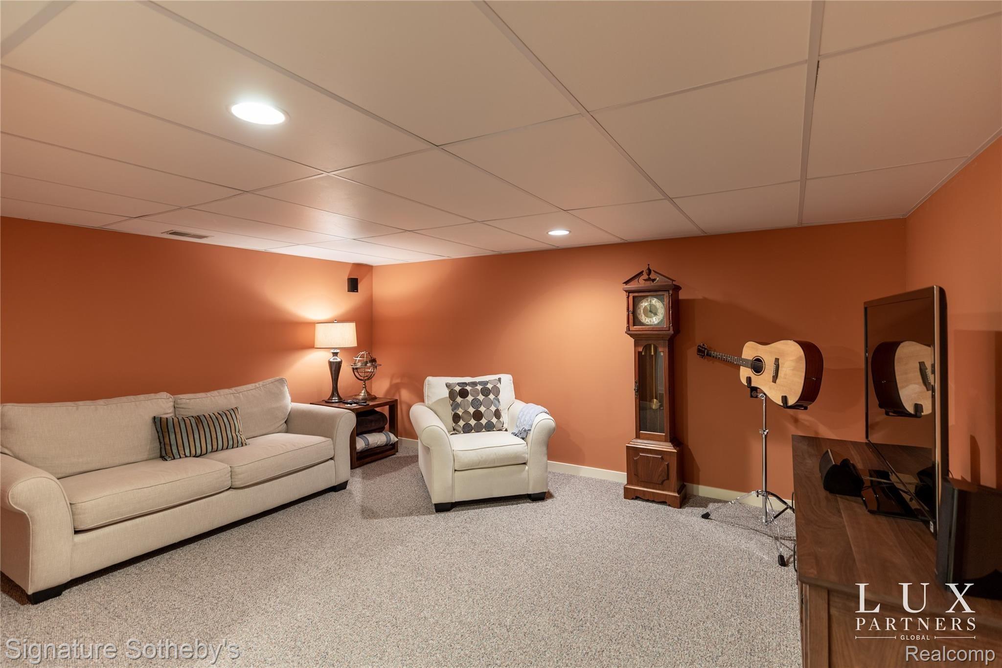 842 Cumberland Ridge Court Rochester, MI 48307 - Photo 21 of 24 1 (28 of 31).jpg