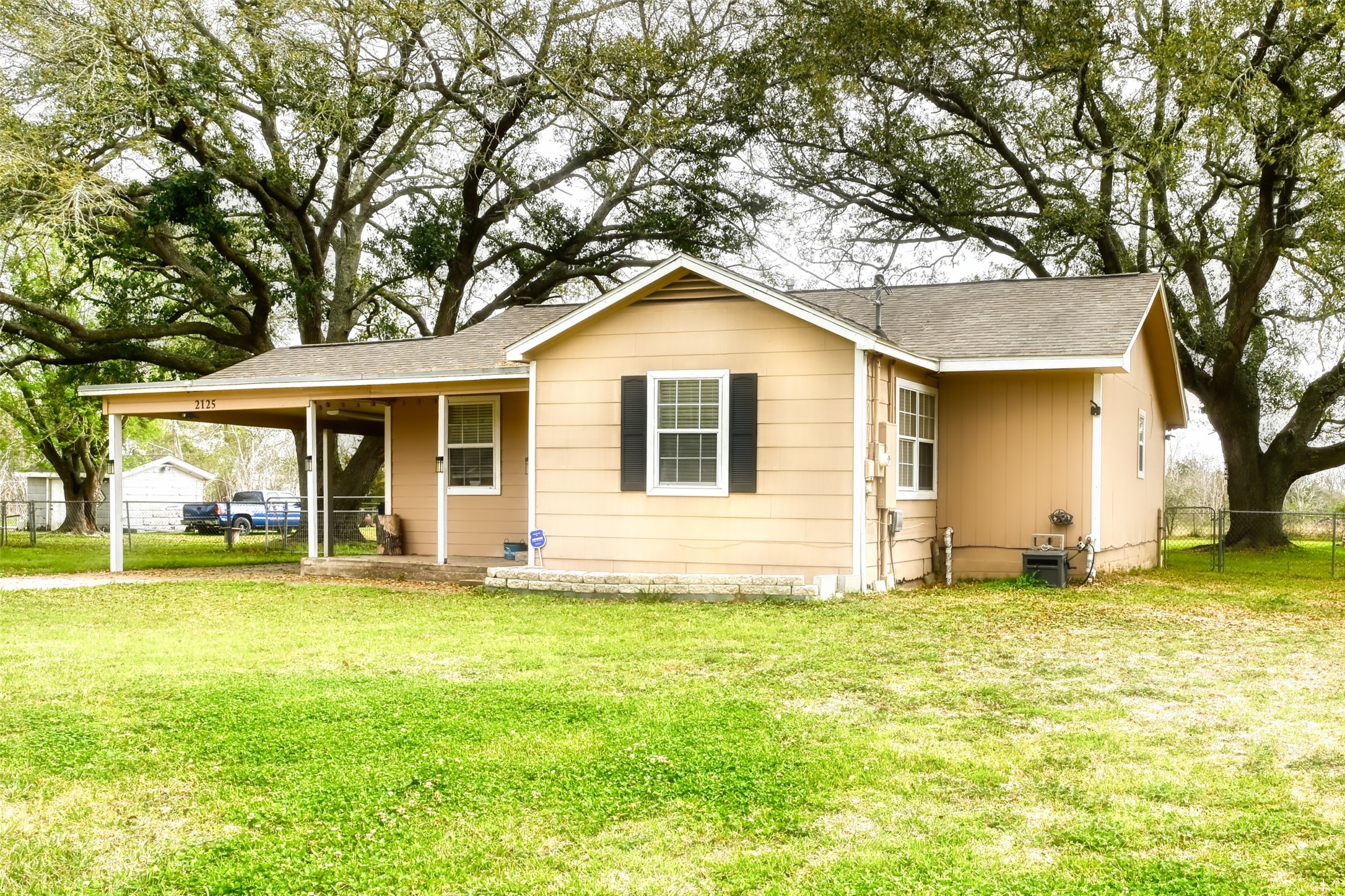 2125 Shanks Road Angleton, TX 77515 - Photo 2 of 25