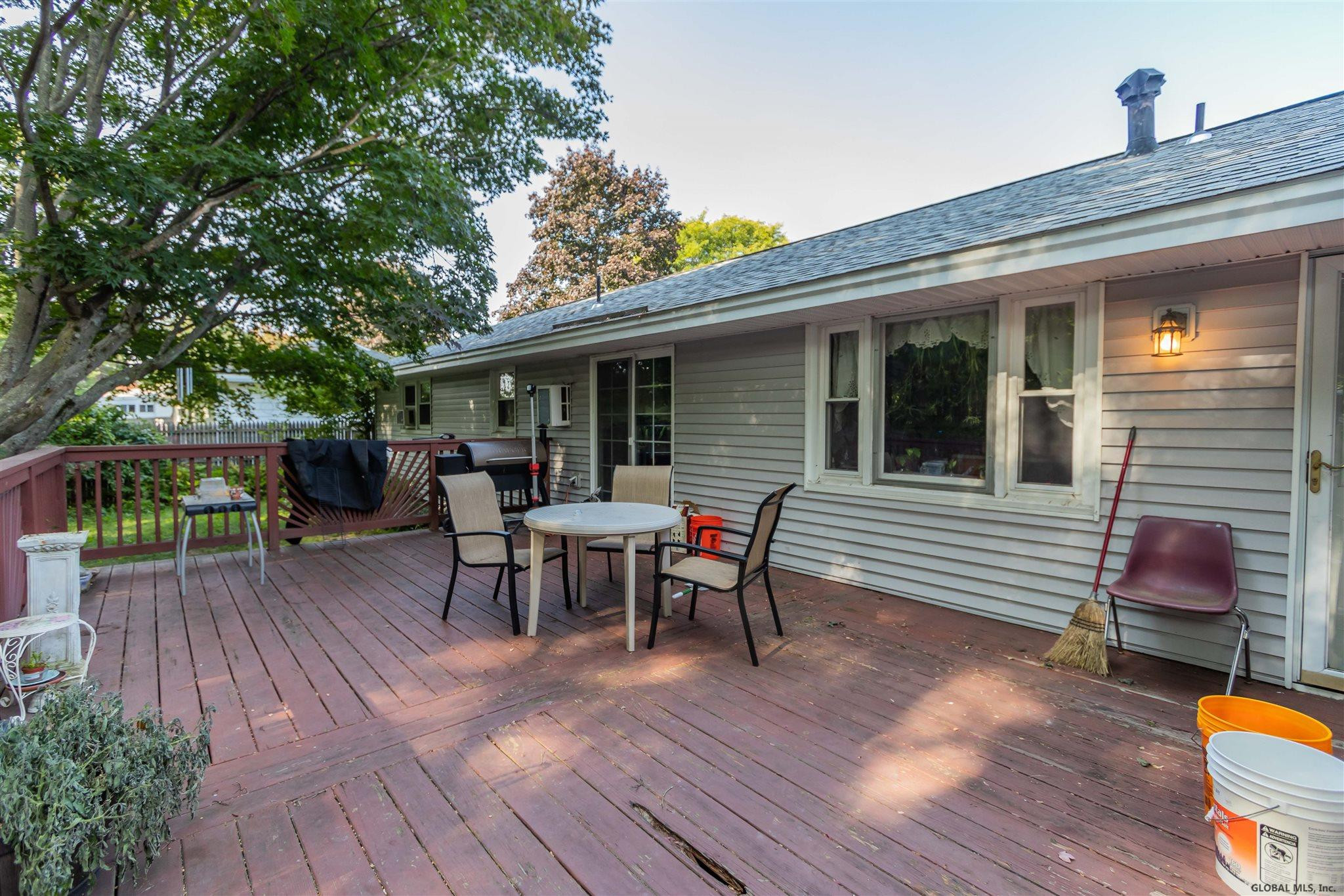 73 Mordella Road Colonie, NY 12205 - Photo 31 of 43 Photo 31