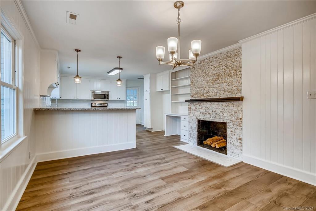 5519 Hickory Grove Road Charlotte, NC 28215 - Photo 4 of 11