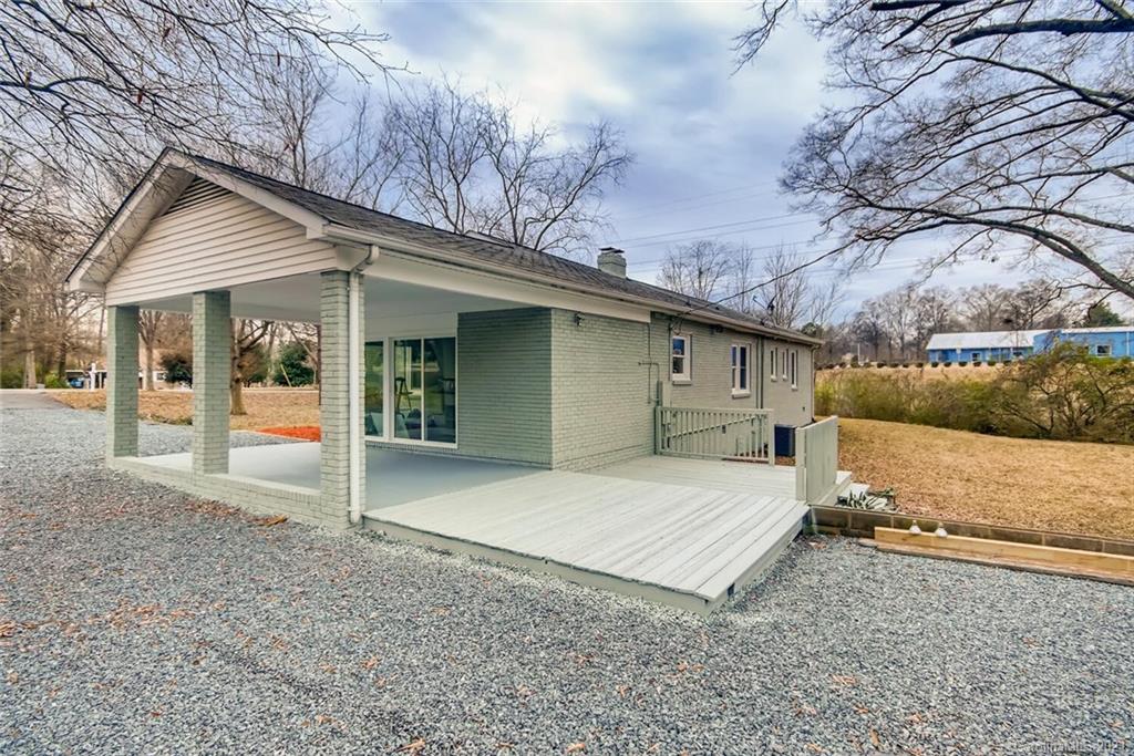 5519 Hickory Grove Road Charlotte, NC 28215 - Photo 10 of 11