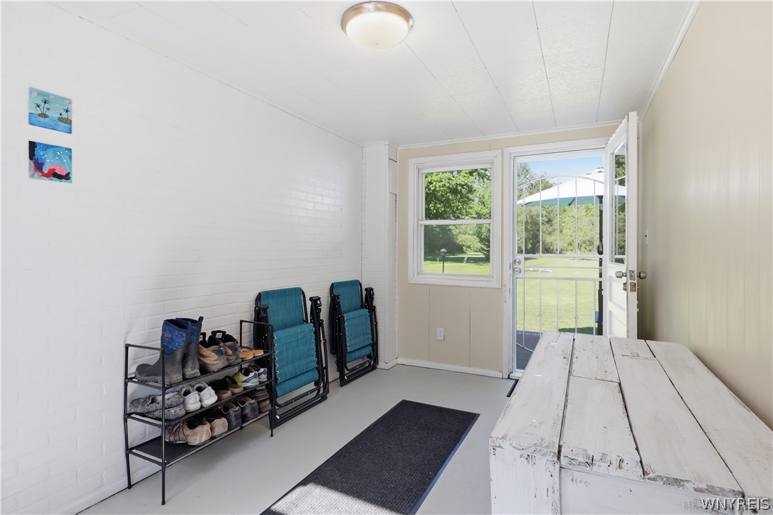 3314 Sweet Home Road Amherst, NY 14228 - Photo 23 of 46 breezeway