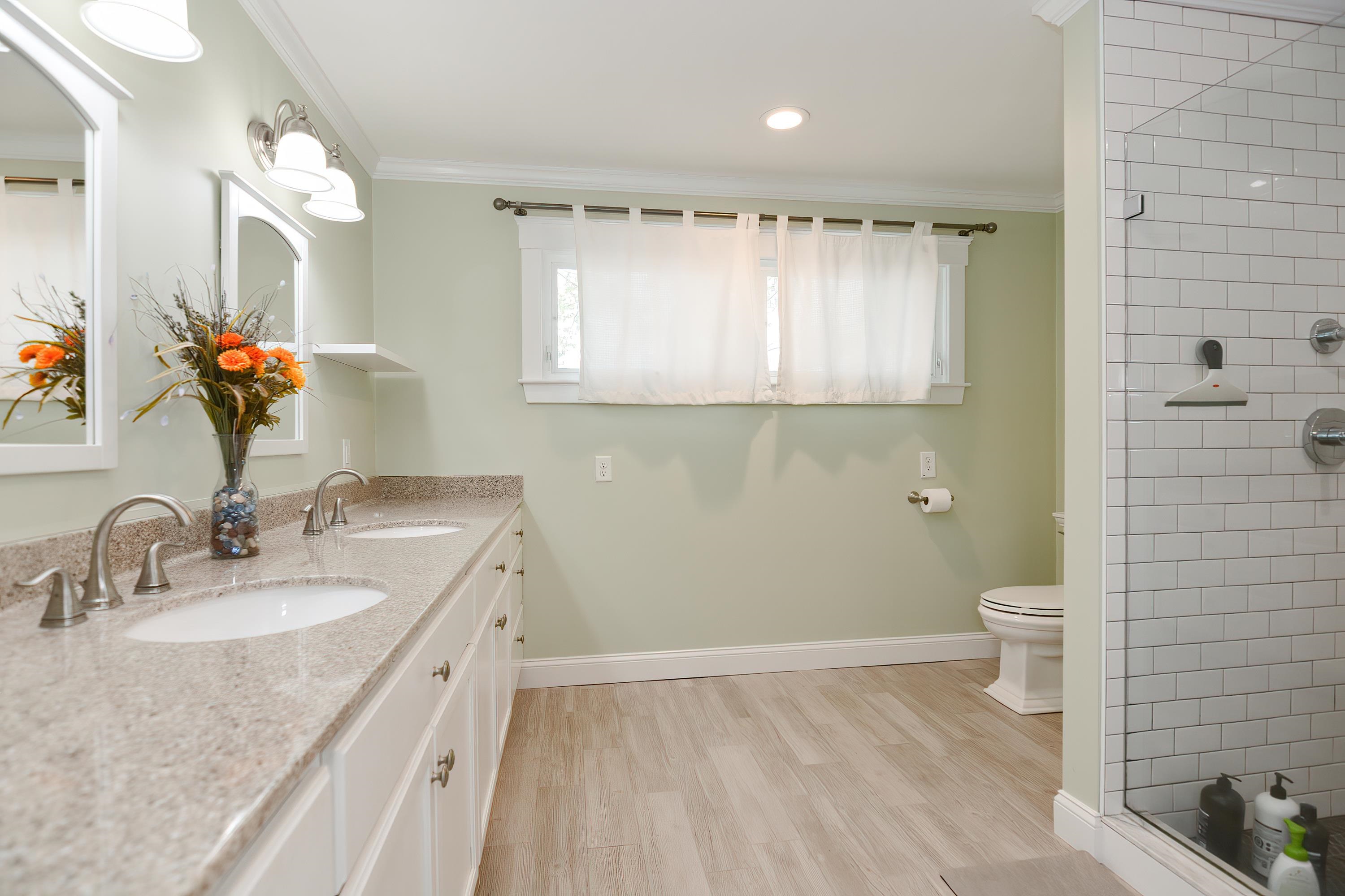 21 Fifield Street Nashua, NH 03060 - Photo 7 of 34 Gallery Image 7