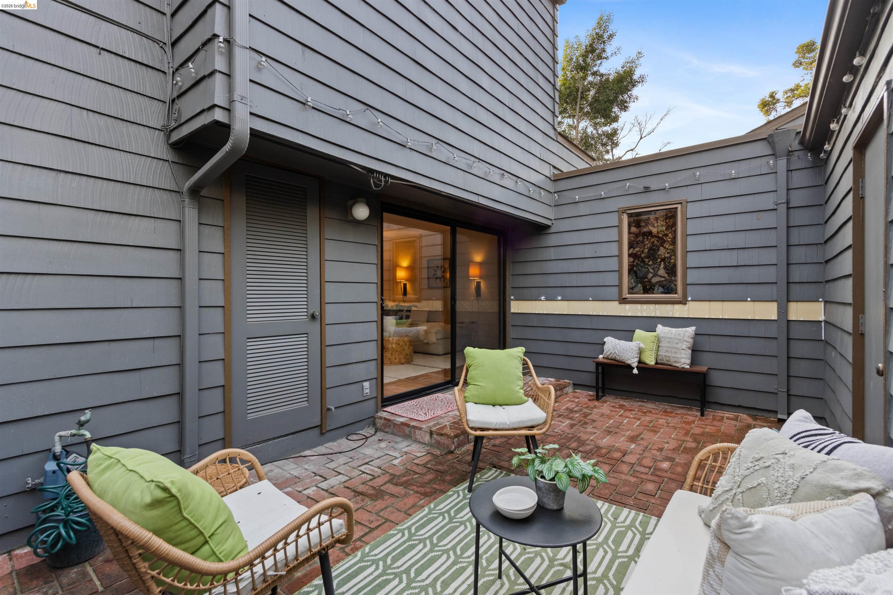 548 Queen's Road Alameda, CA 94501 - Photo 32 of 42 Deck featuring a patio area