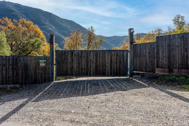 $349,000 | 3011 County Road 110, Hopland, CA 95449