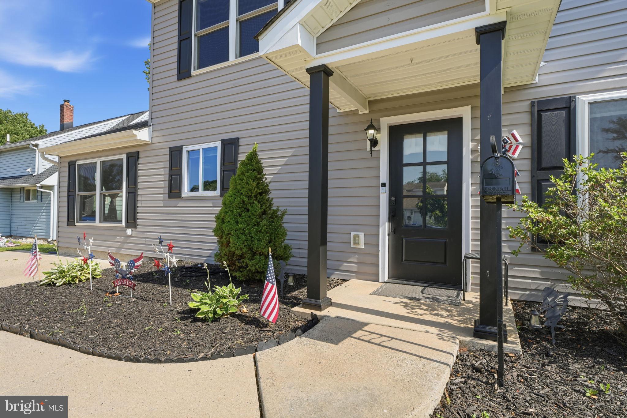 24 Idolstone Road Levittown, PA 19057 - Photo 3 of 44 Stunning portico!