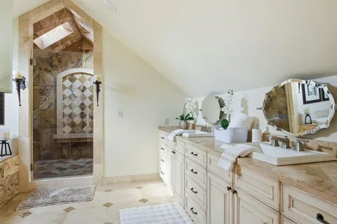 $1,250,000 | 888 16th Avenue North, St. Petersburg, FL 33704