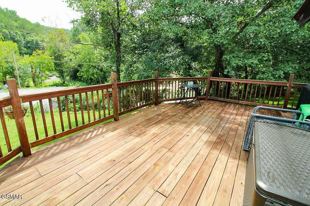 3229 Lost Branch Road Sevierville, TN 37862 - Photo 9 of 33 Gallery Image 9