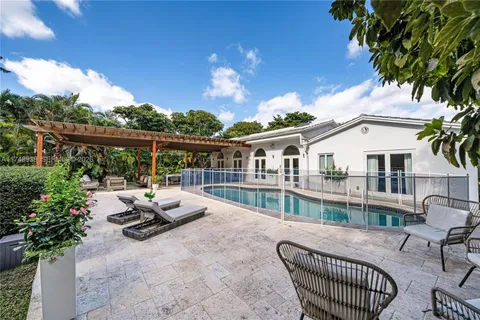 $5,000,000 | 530 Sabal Palm Road, Miami, FL 33137