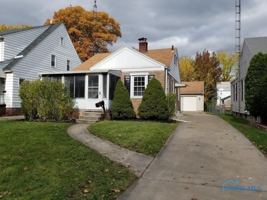 742 Alvison Road Toledo, OH 43612 - Photo 1 of 13 Gallery Image 1
