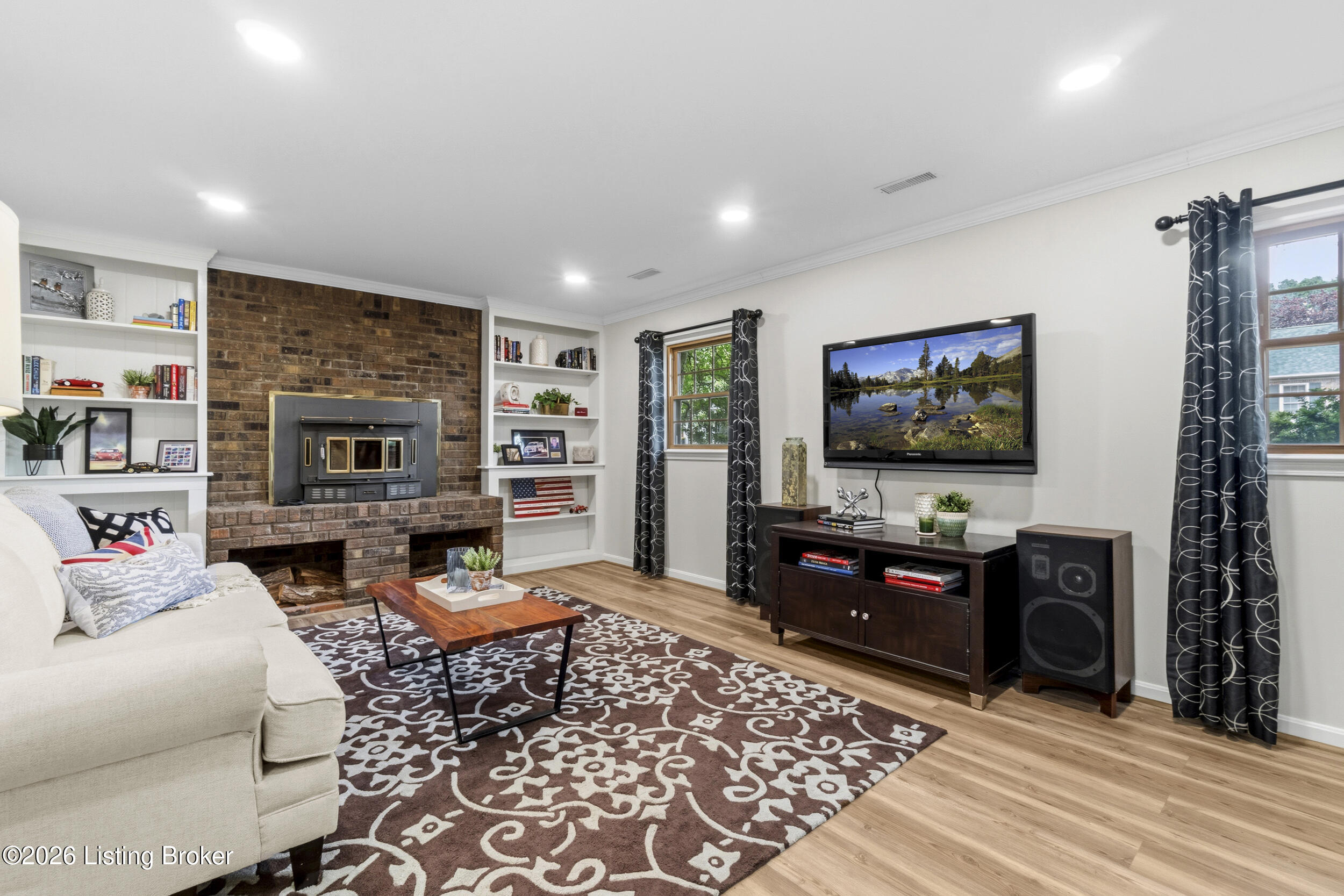 6700 Tottenham Road Louisville, KY 40207 - Photo 23 of 45 Family Room with fireplace insert