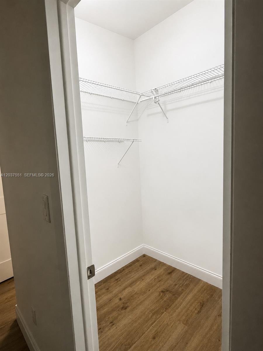 7968 Southwest 105th Place Miami, FL 33173 - Photo 26 of 29 Bedroom 3