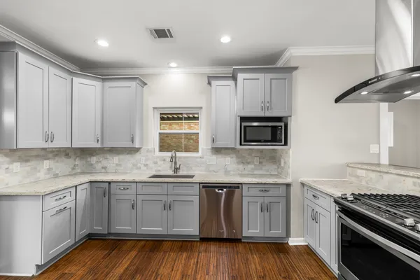 $3,700 | 1014 Riverlace Drive, Houston, TX 77079