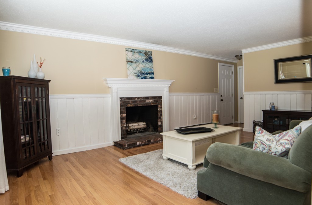 11 Tucker Road Norfolk, MA 02056 - Photo 4 of 22 Gallery Image 4